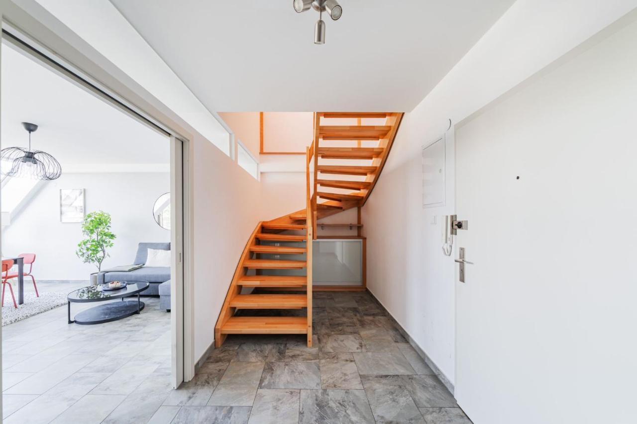 Apartament Next To Schoenbrunn - Free Parking !!! *