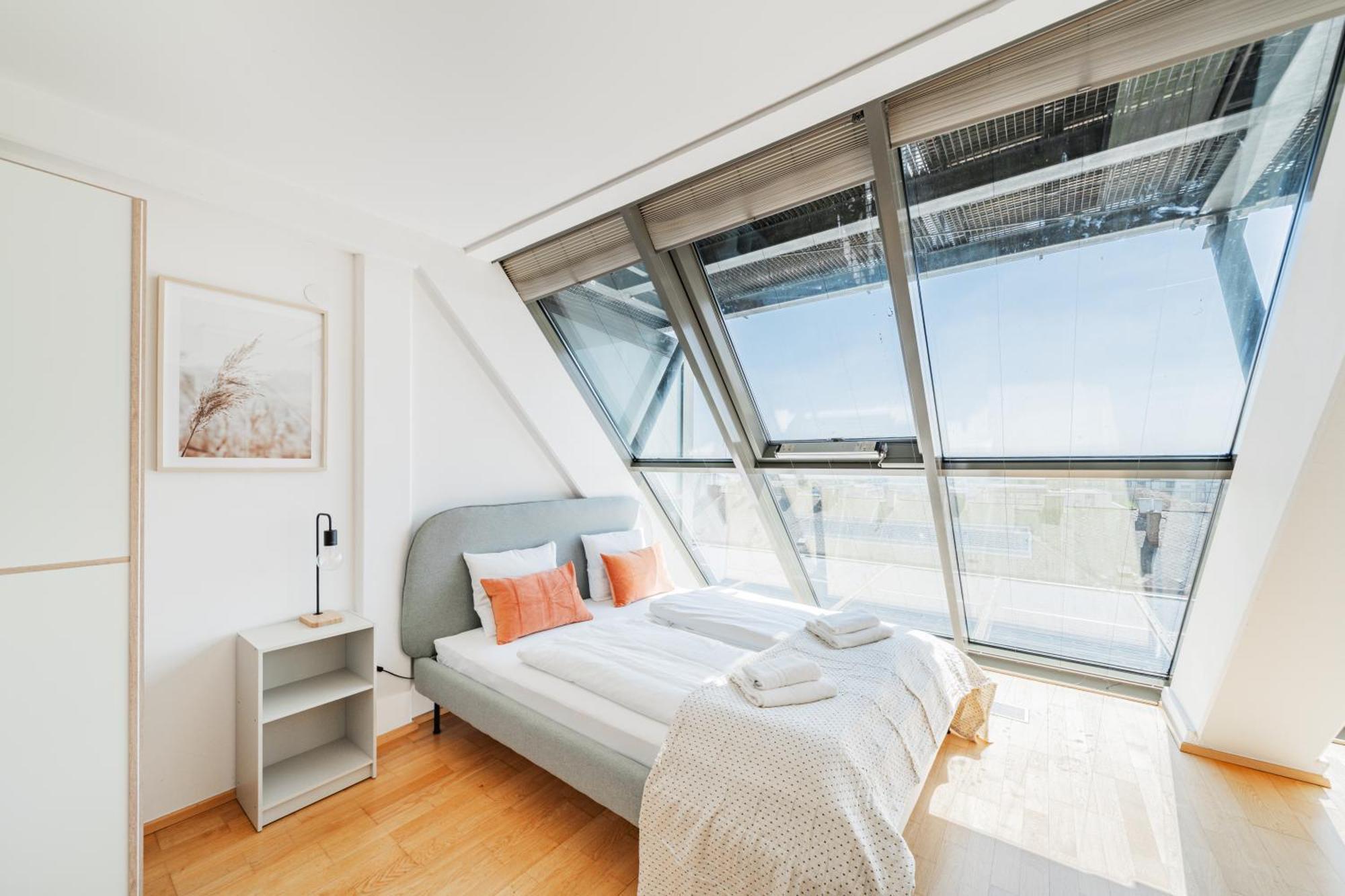 Next To Schoenbrunn - Free Parking !!! Apartament