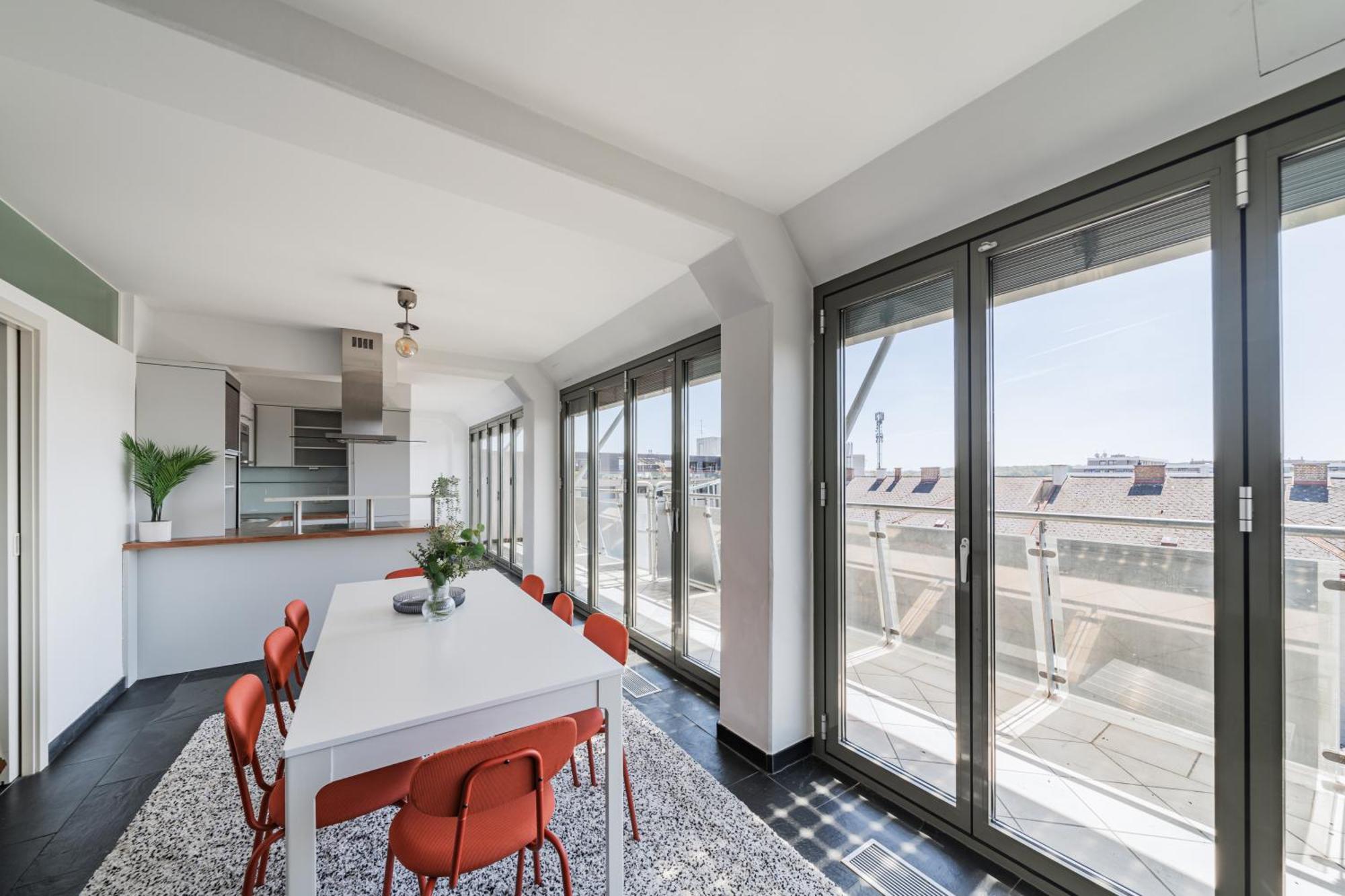 Apartament Next To Schoenbrunn - Free Parking !!! *
